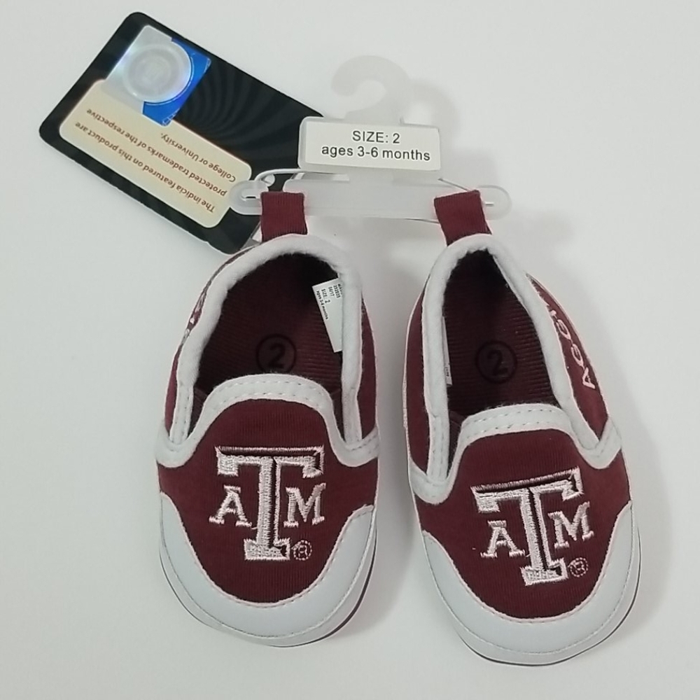 New Texas A&M Aggies Baby Shoes sz.2 (3-6 M)